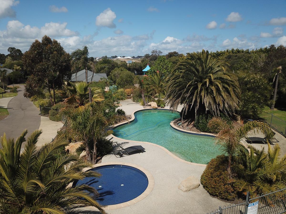 קאווס Island Cove Villas מראה חיצוני תמונה