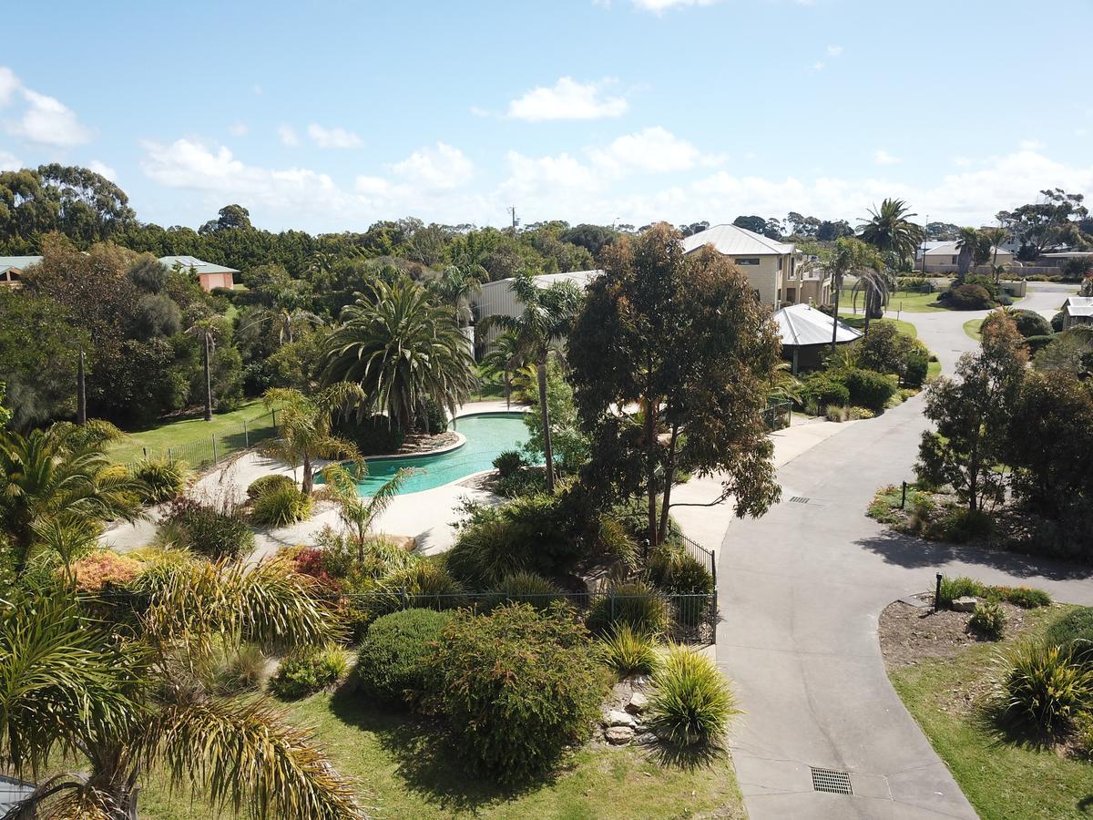 קאווס Island Cove Villas מראה חיצוני תמונה