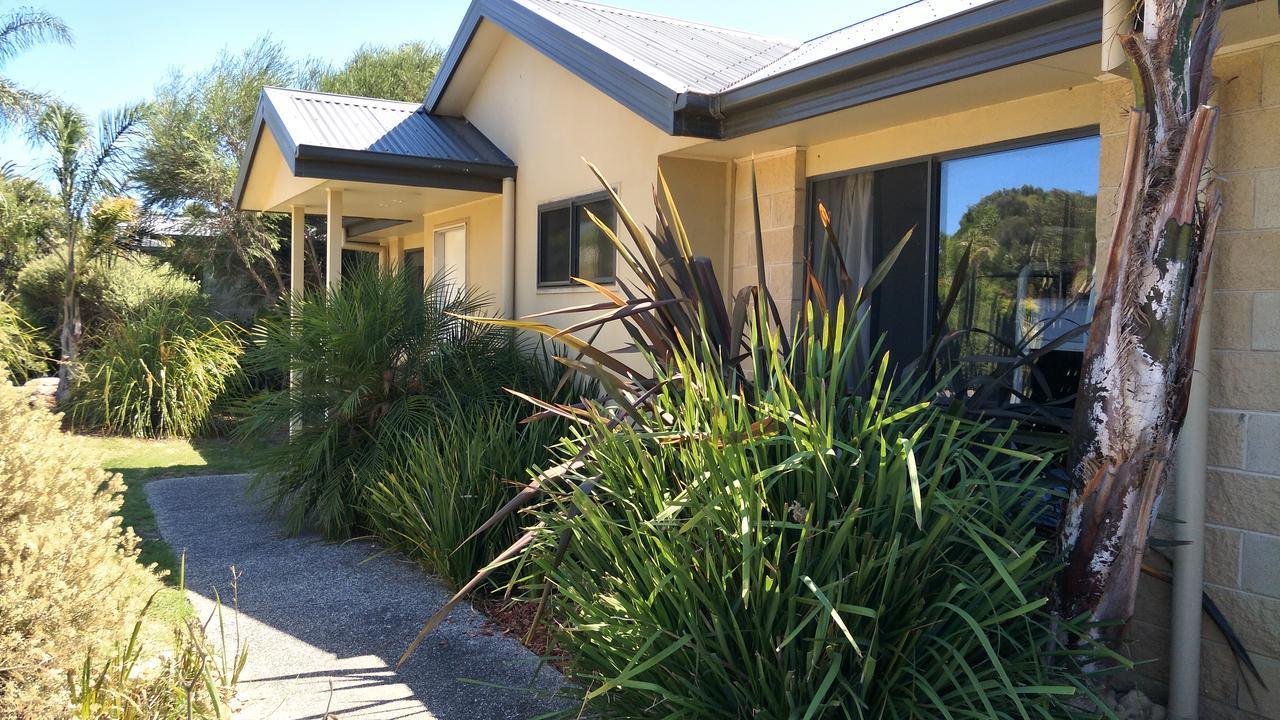 קאווס Island Cove Villas מראה חיצוני תמונה